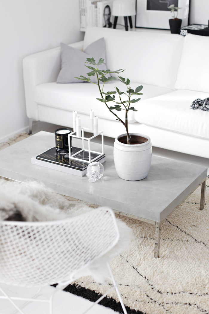 18 DIY Concrete Coffee and Side Tables