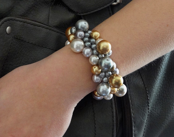 13 metallic pearl cluster bracelet