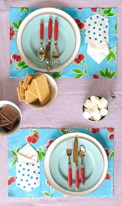 Placemats with pocket