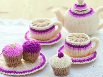 Knitted tea set