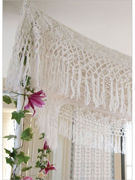 Knitted lace chuppah