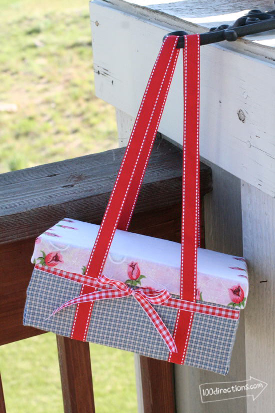 Picnic box 15 Crafty Projects Made with Shoe Boxes