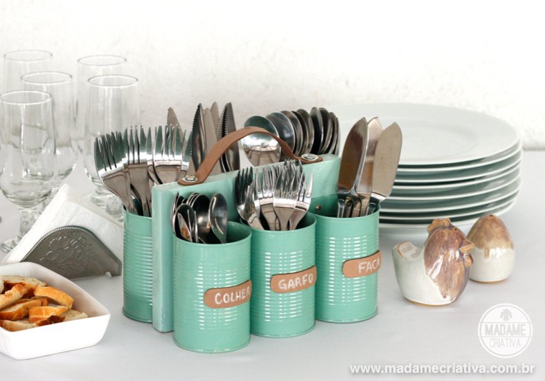 Tin can cutlery holder Creative Decor Ideas for Shabby Chic Lovers