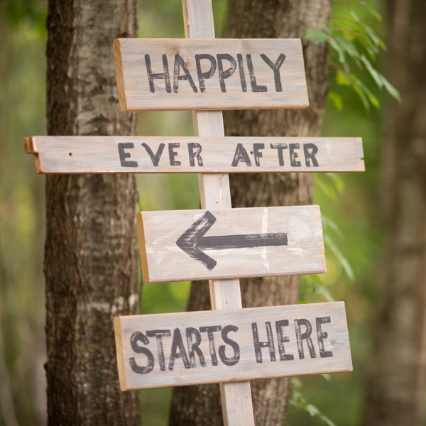 29 happily ever after sign