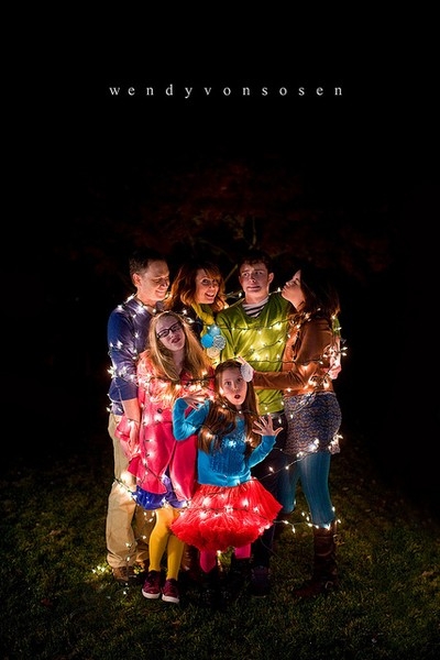 Christmas lights family photoshoot