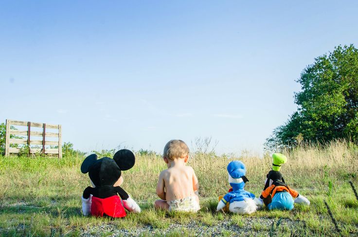 Disney family photoshoot idea