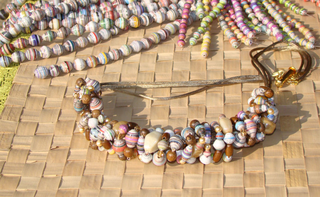 Down to earth paper bead necklacejpg