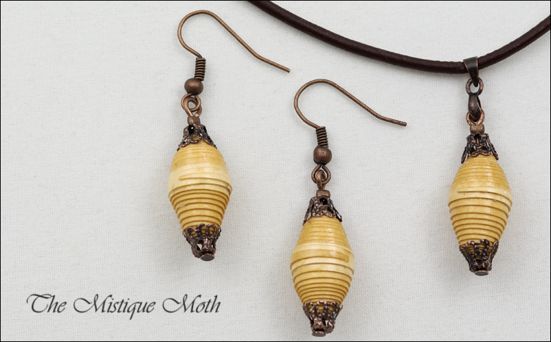 Paper bead necklace and dangling earring setjpg