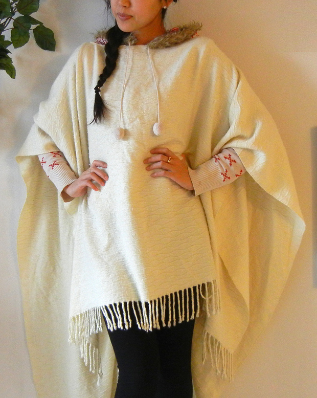diy poncho 20 DIY Poncho Patterns To Get Hooked On This Fall