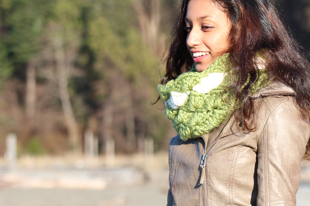 Seashells crochet infinity scarf tutorial