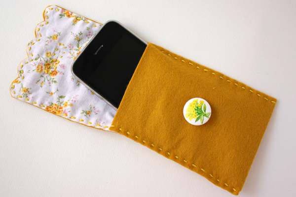 Buttoning felt and fabric phone case