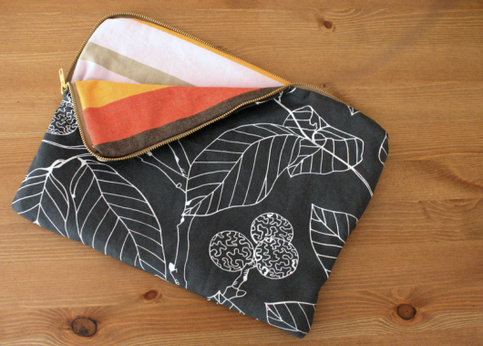 Lined zippered sleeve Cool DIY Laptop Sleeves