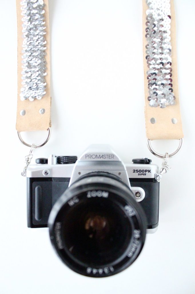 No sew sequinned camera strap 682x1024 Amazing Crafts Made with Sequins