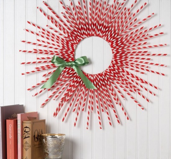 Paper straw christmas wreath