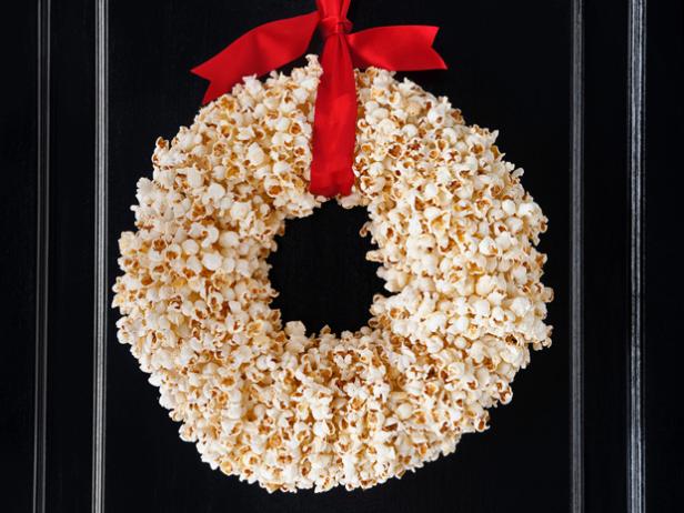 Popcorn door wreath
