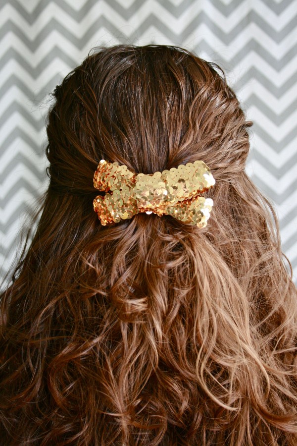 Simple sequin hair bow