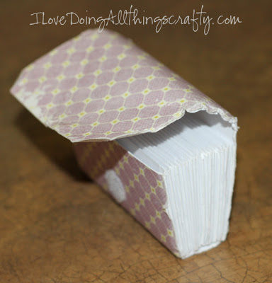diy duck tape credit card wallet 23 Duct Tape DIYs That Will Have You In Awe