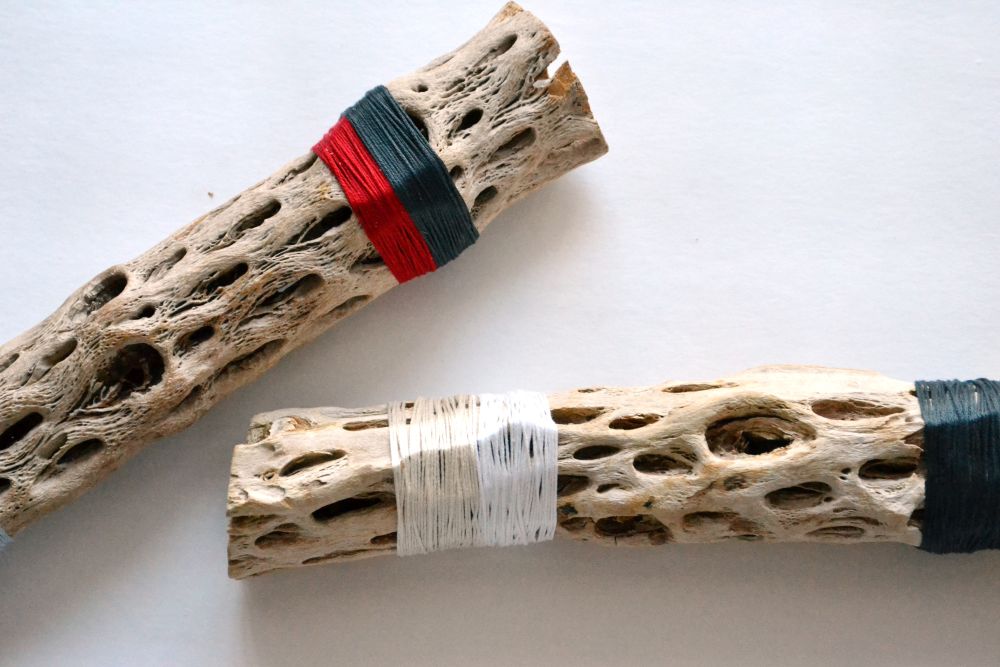 Make a driftwood wall hanger wrapped yarn