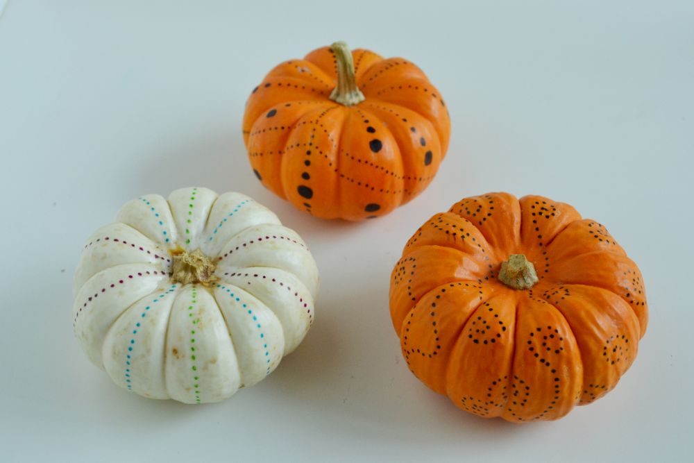Mini simple pumpkin decorating for fall