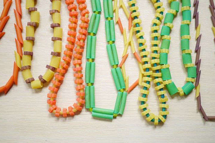Noodle necklaces Fun Crafts Made From Dried Pasta