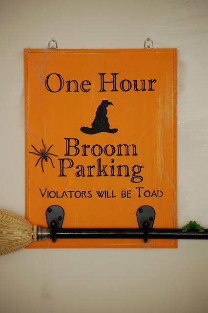 One hour witch parking sign diy