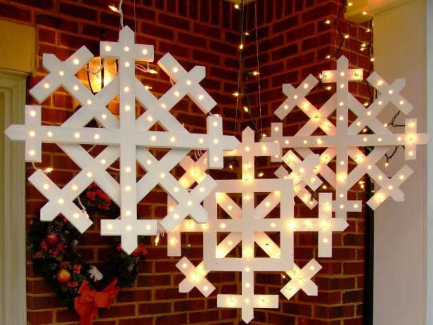 Diy wooden snowflakes with lights