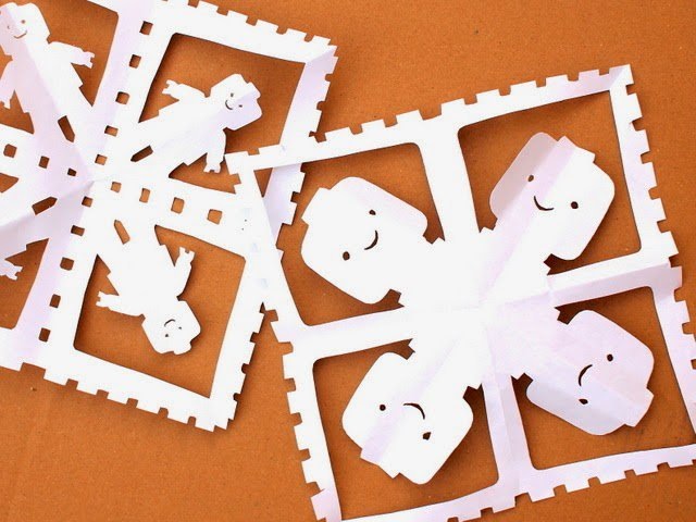 Lego paper snowflakes 15 Great Downloadable Snowflake Templates