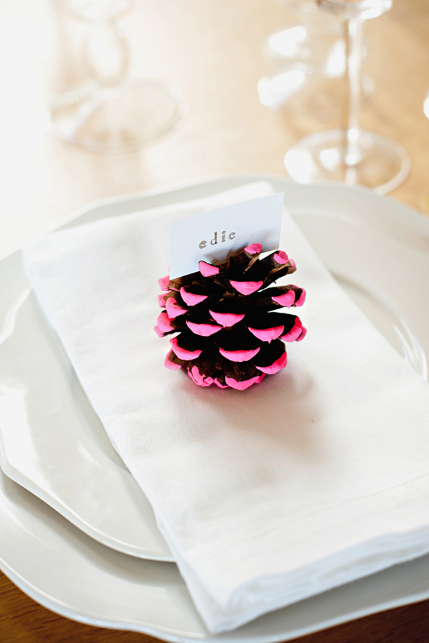 Painted pine cone place card diy