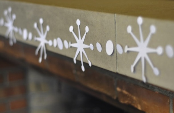 Simple paper snowflake garland