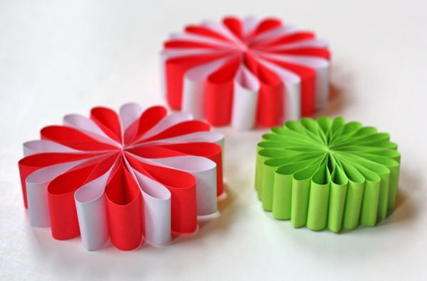 50 DIY Paper Christmas Ornaments To Create With The Kids Tonight!