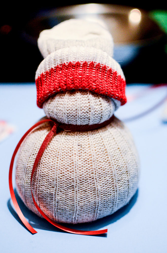 How to make sock snowmen craft