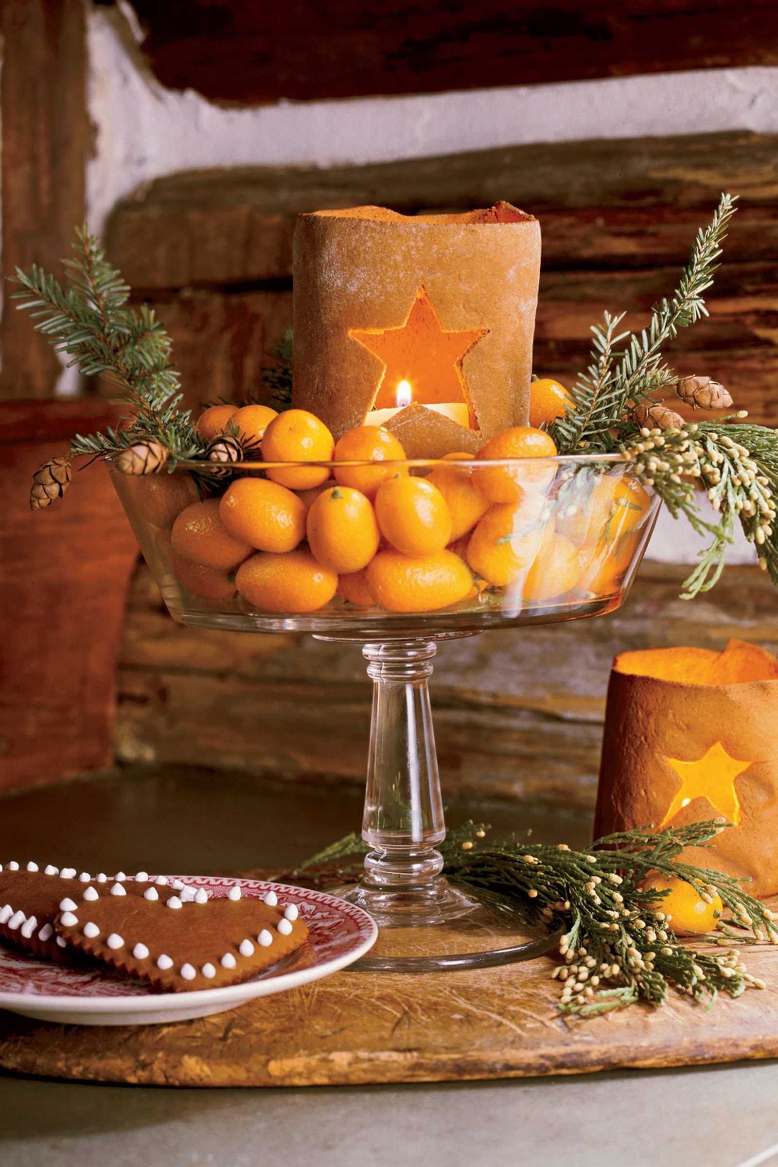 Decorate The Tables With These 50 DIY Christmas Centerpieces
