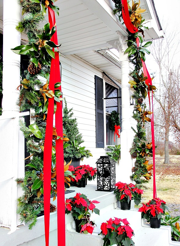 How to decorate a front door ribbon