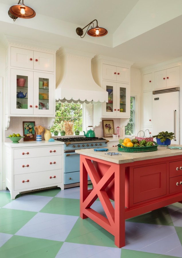 Traditional green red kitchen