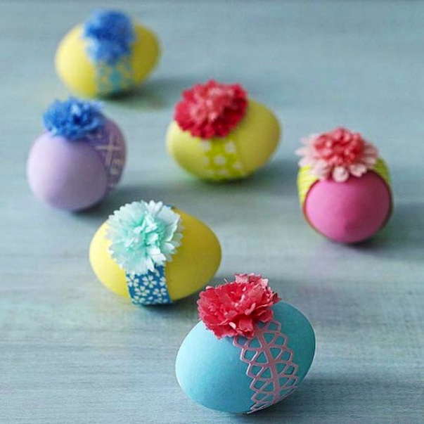 Flower and ribbon eggs