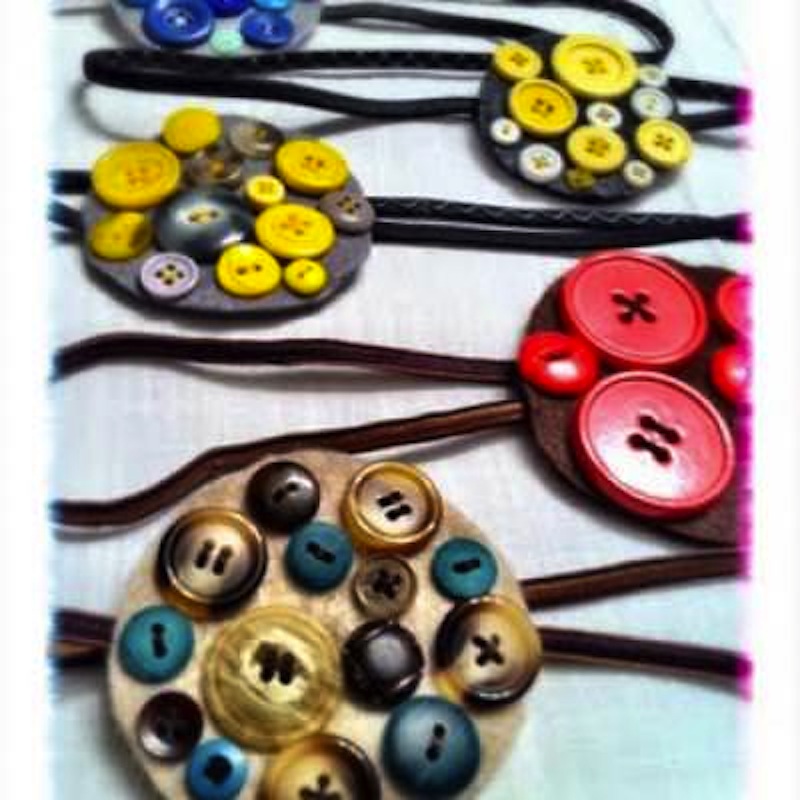 Cute as a button hairband 15 Creative Ways to Use Spare Buttons