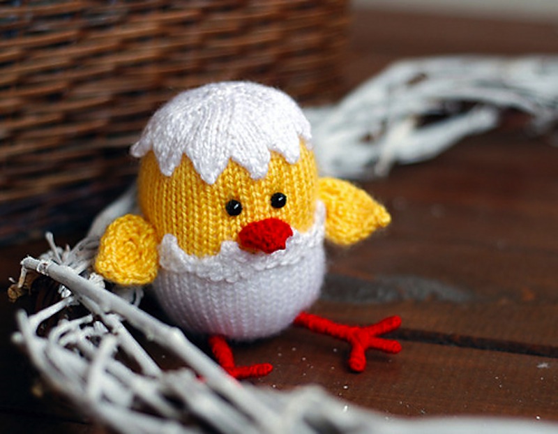 Hatched Easter chick plush Easter Themed Knitting Patterns