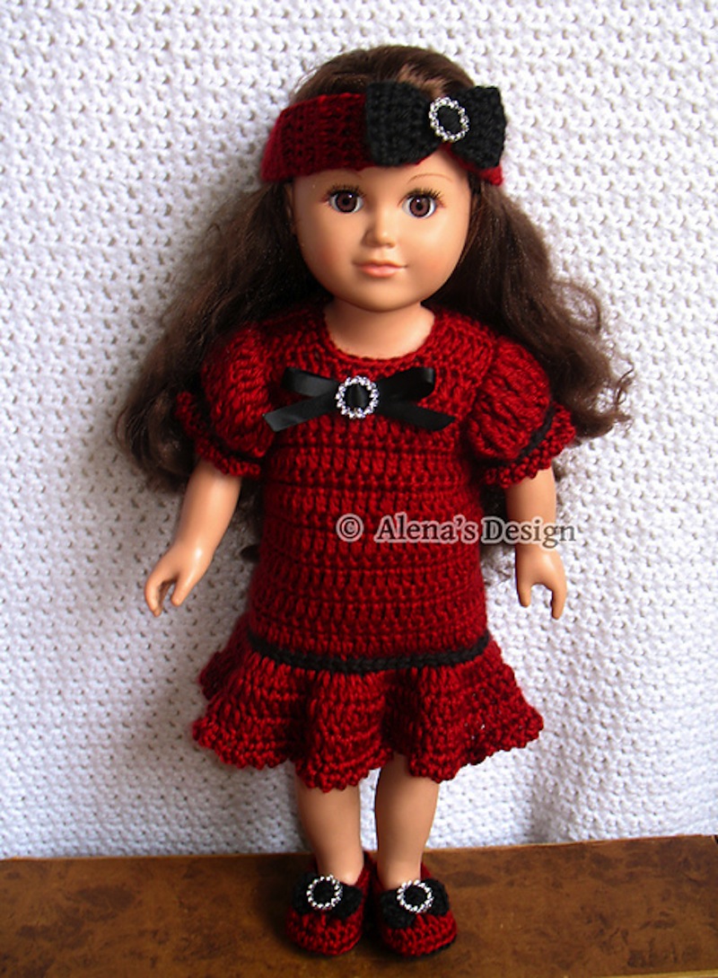 Holiday doll outfit