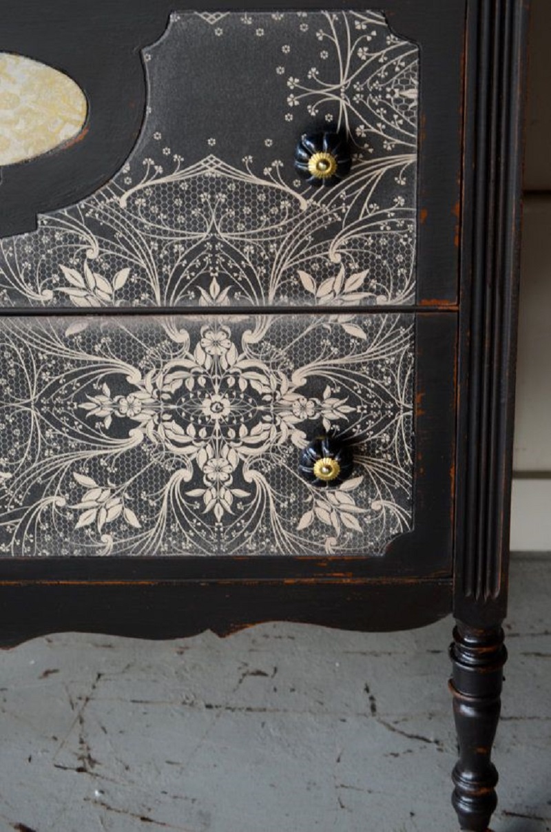 Lace dresser drawers