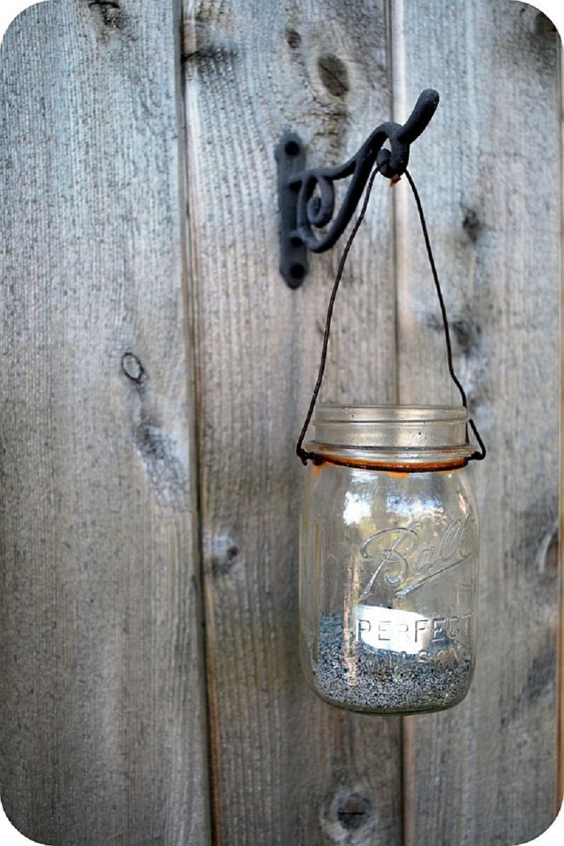 Mason jar yard lantern