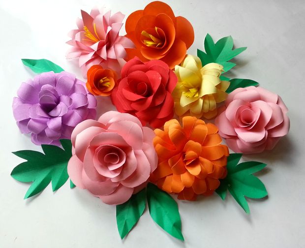 diy paper flower spring bouquet 20 DIY Paper Flowers To Craft This Weekend
