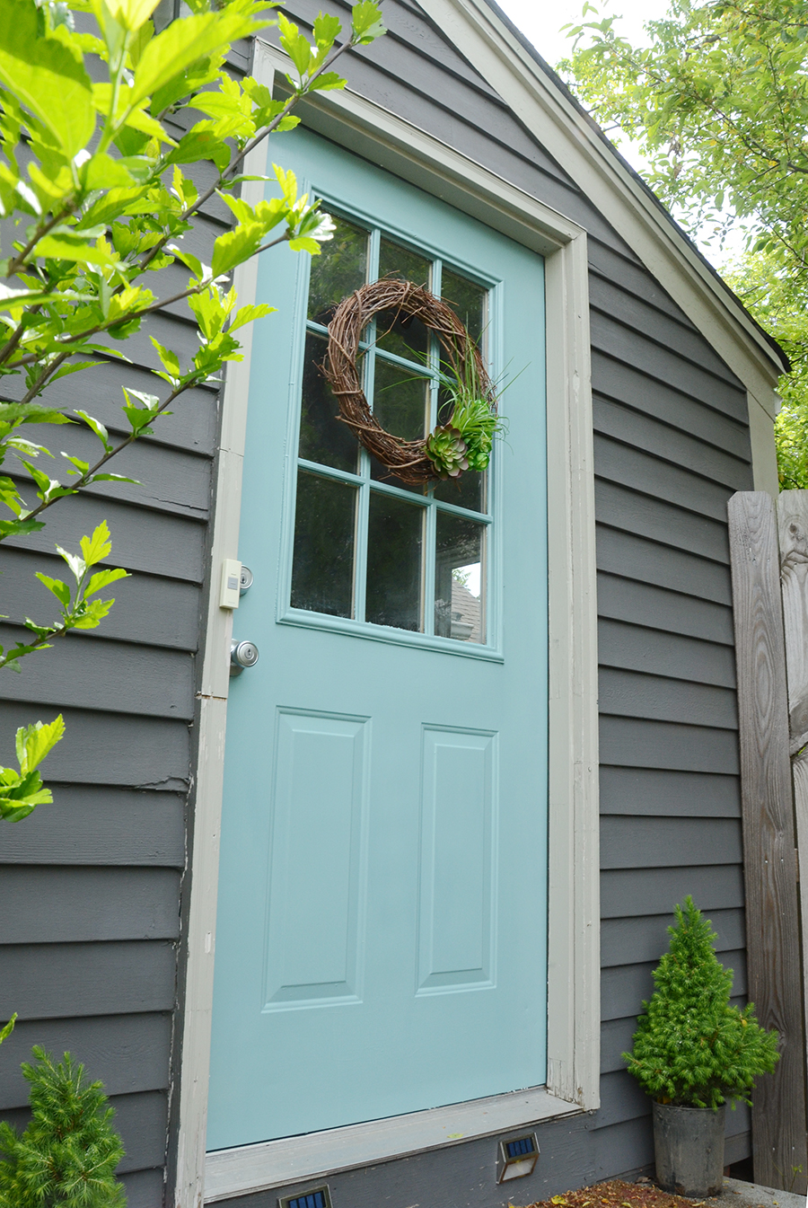 How to paint an exterior door fresh color