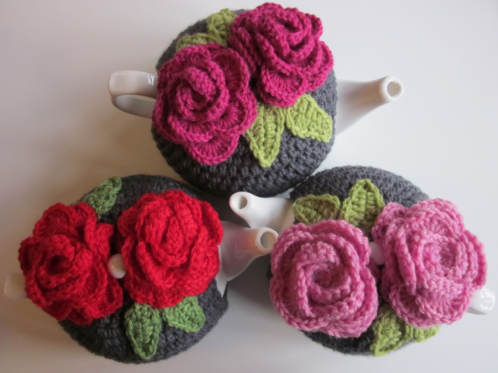 Pretty roses tea cozy 15 Quick and Easy Crocheted Tea Cozies