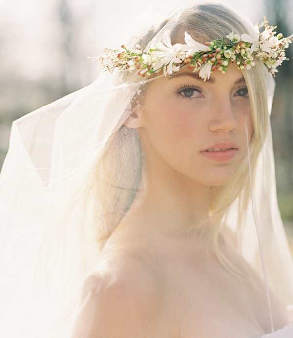 Flower crown for wedding veil