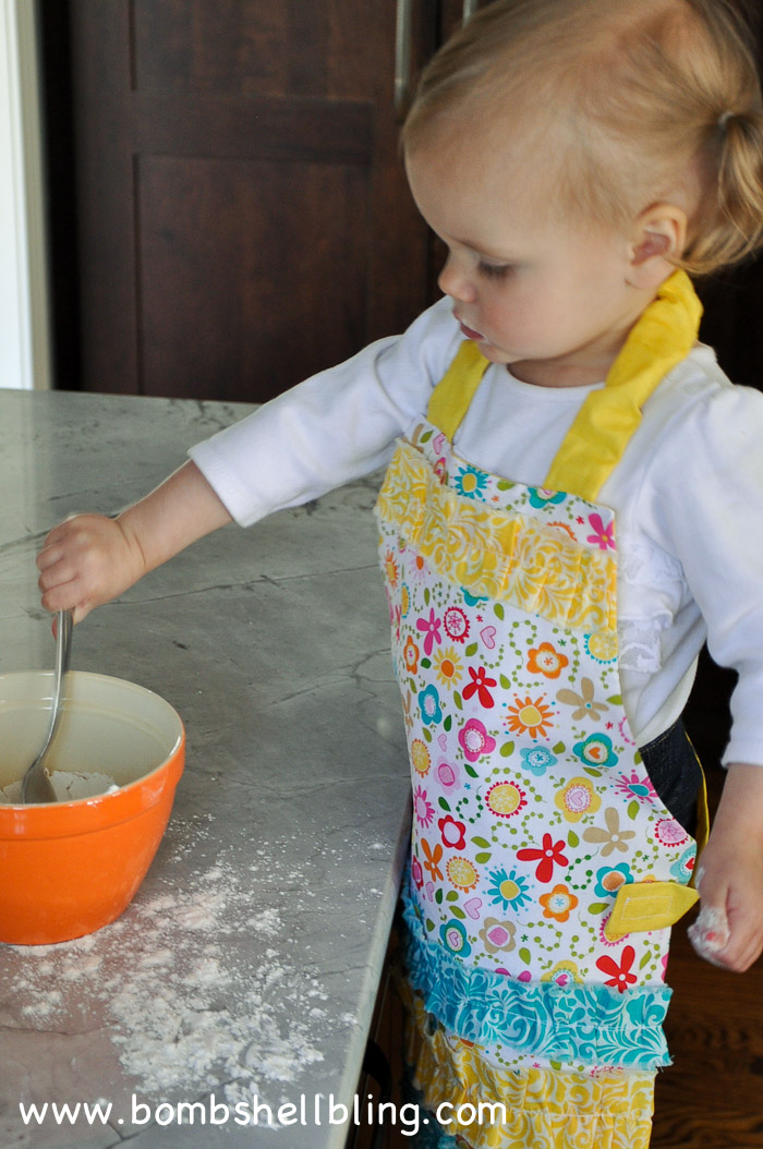 Ruffled toddler apron