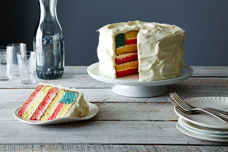 american flag cake Slice Into One Of These 20 4th of July Cake Recipes & Celebrate!