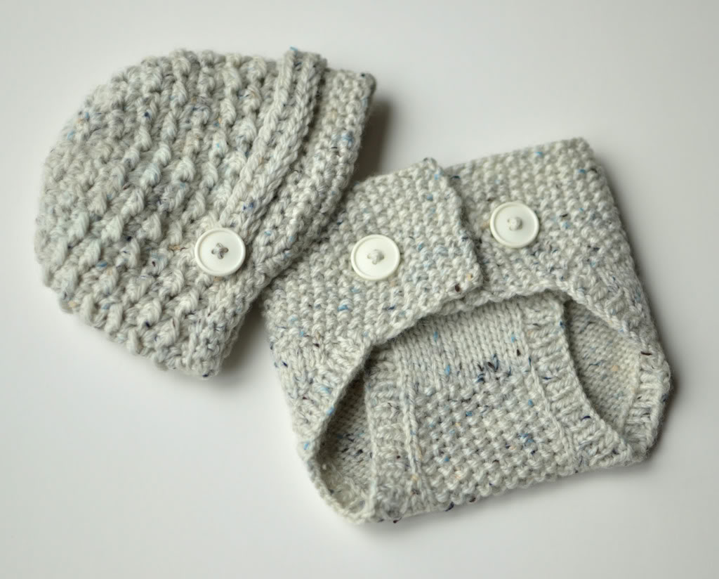 Seed stitch and buttons cover with a matching newborn hat