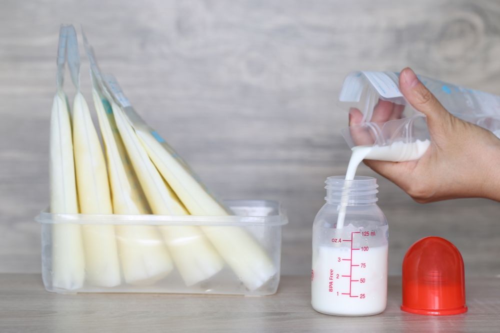 Como descongelar o leite materno