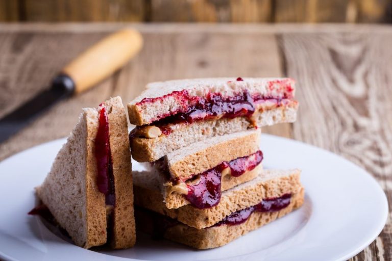 Can You Freeze Peanut Butter and Jelly Sandwiches? Here&amp;#39;s How to Do It