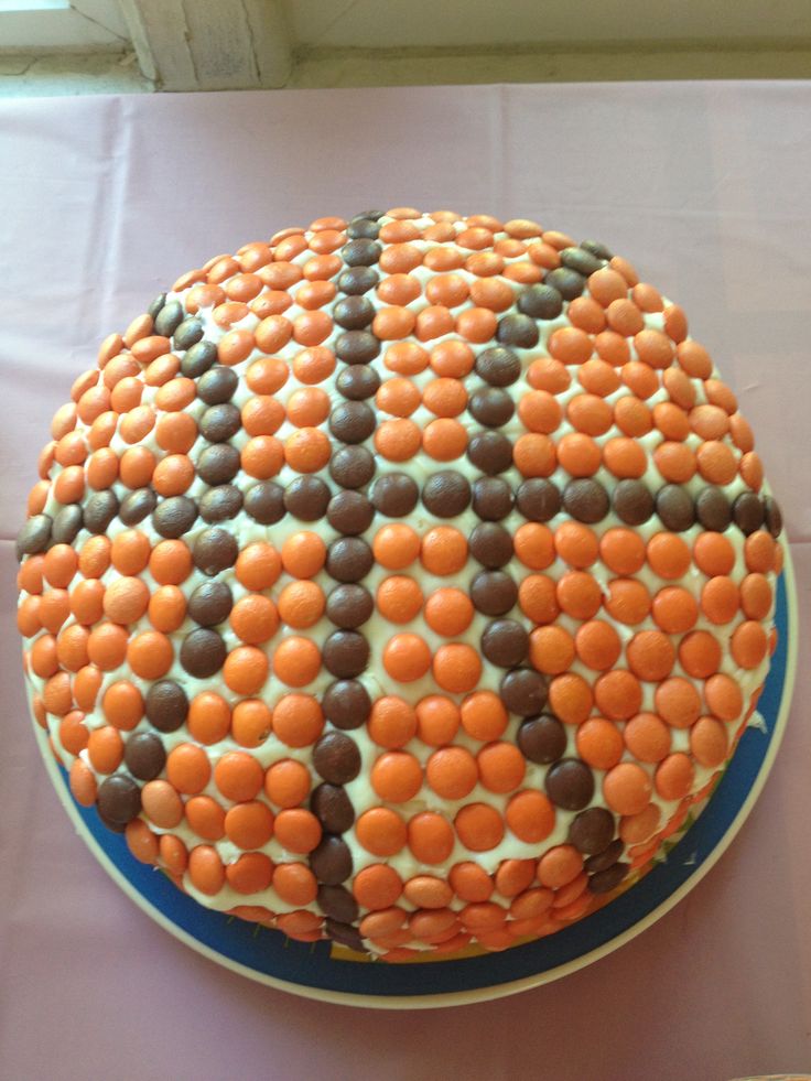 Basketballs Cake